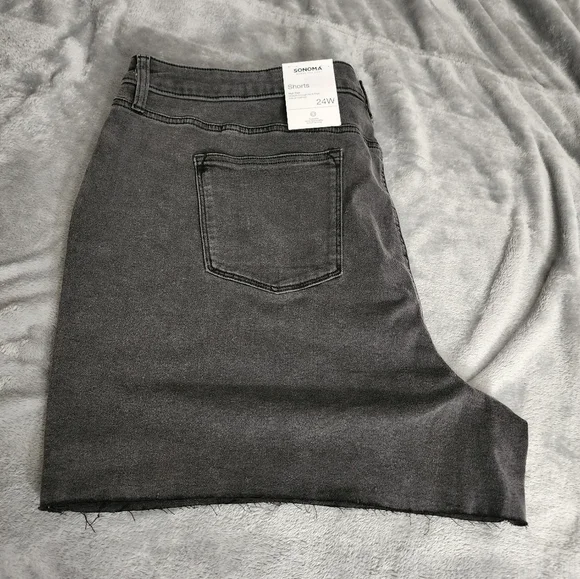 Sonoma womens. plus high rise jean cutoff shorts sz 24w nwt - Picture 2 of 2